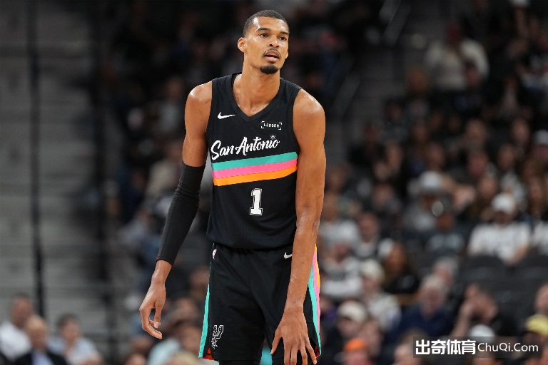 中超,路易斯梅开,二度,世界杯转播,2026世界杯,赛事直播,观看渠道,转播时间