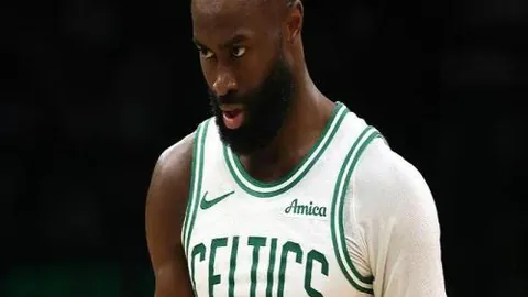 One Piece1180话伊姆真实力量揭露 翻译误差致信息